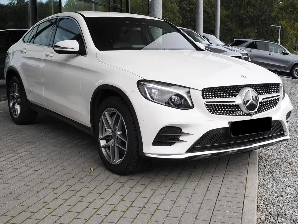 Mercedes-Benz - Vue 1